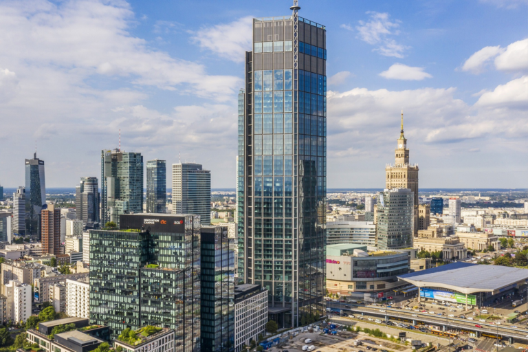 Dentons doradzał HB Reavis przy rekordowym finansowaniu Varso Tower 